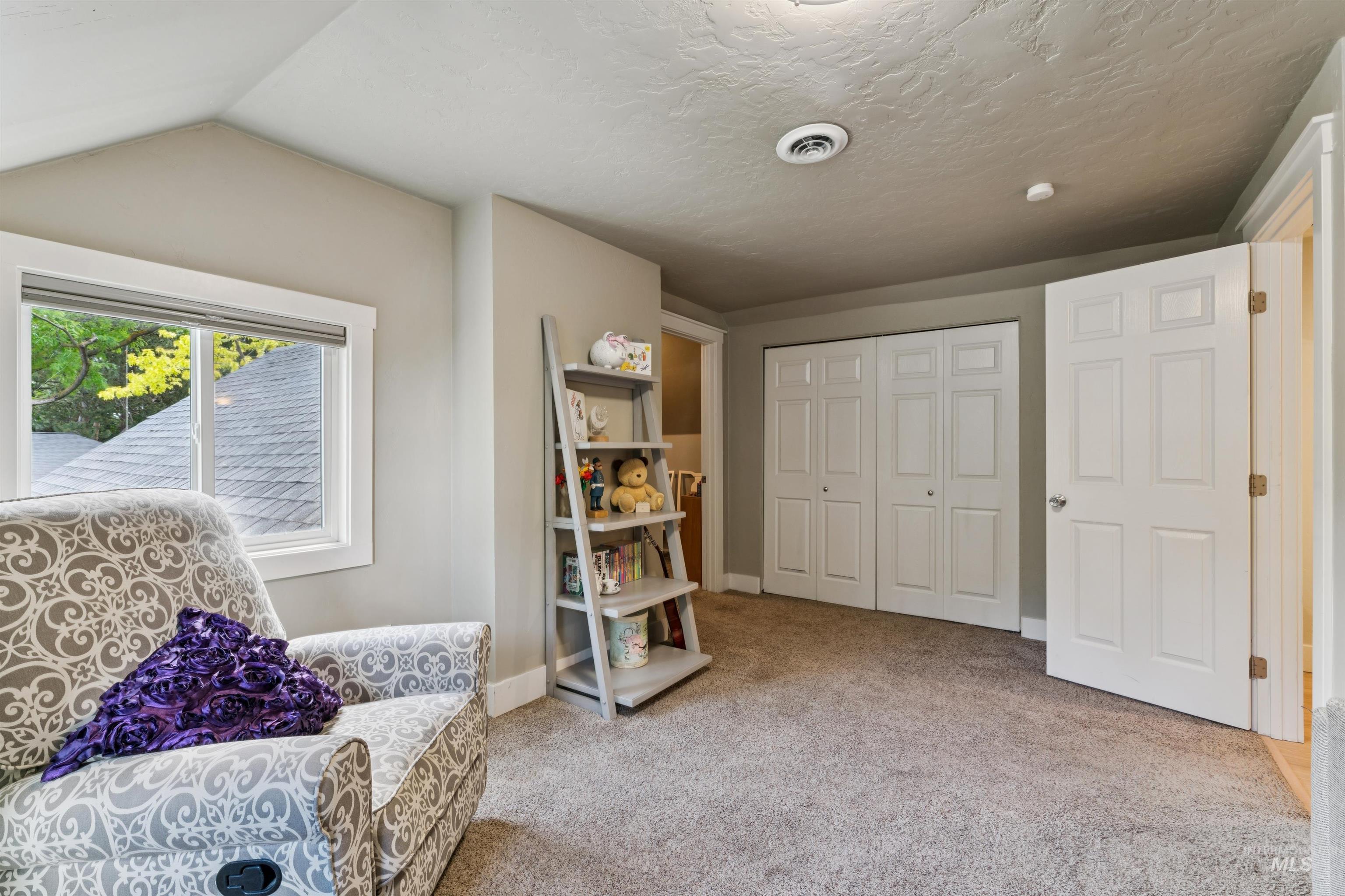 359 N Rene Place Property Photo 29