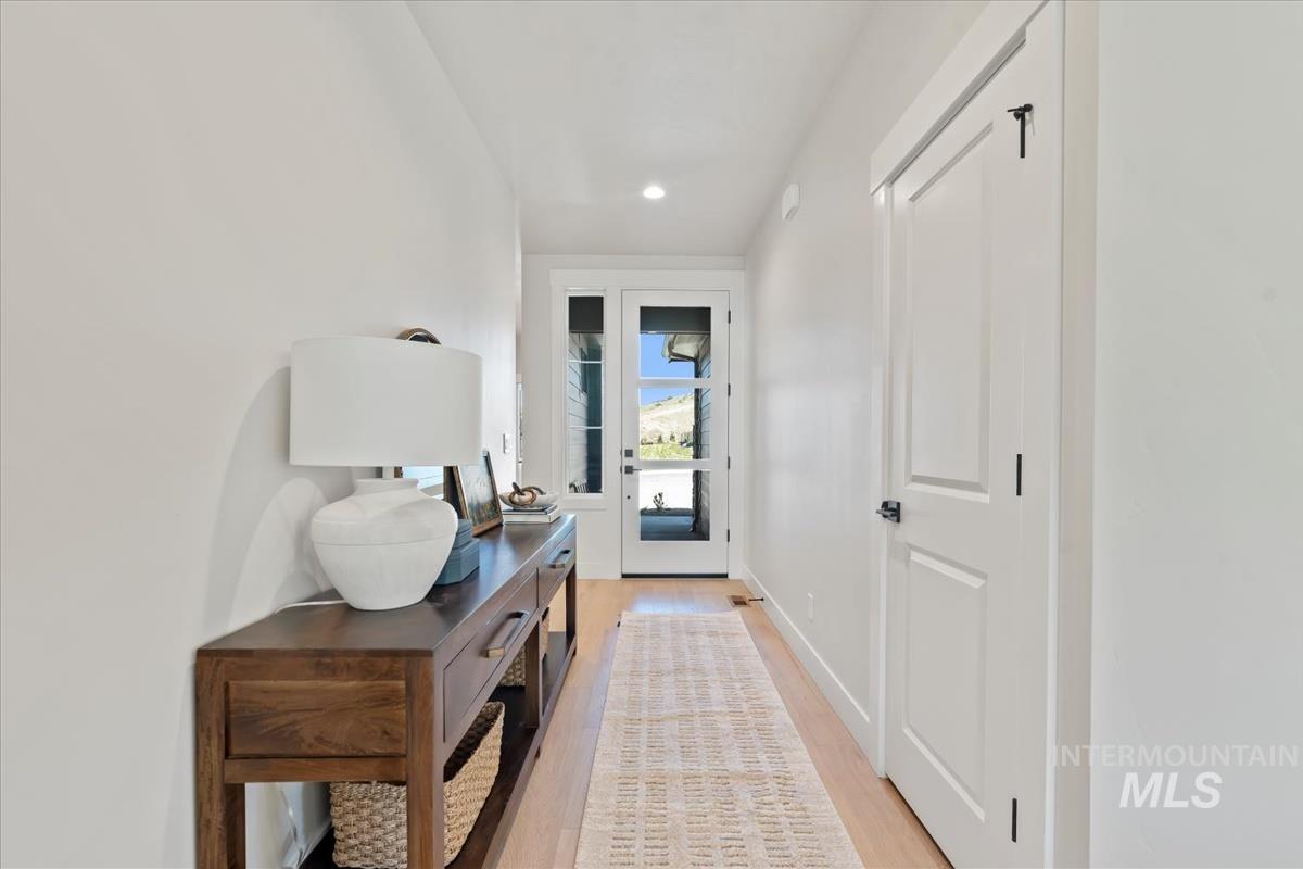 6551 S Charlie Place Property Photo 2