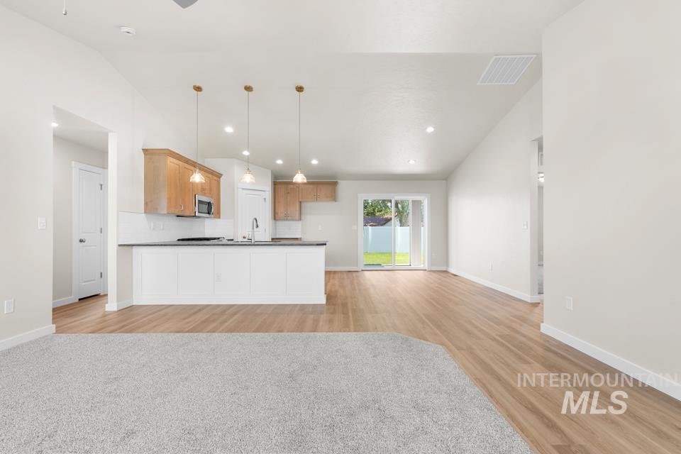 1370 Dawn St Property Photo 14