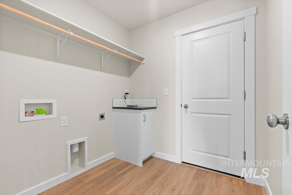 1370 Dawn St Property Photo 22