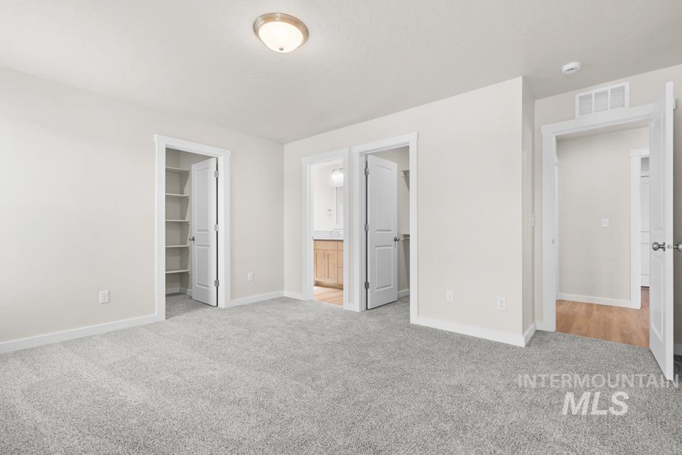 1370 Dawn St Property Photo 25