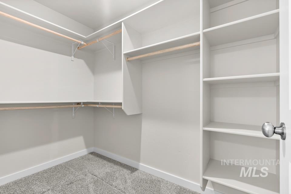 1370 Dawn St Property Photo 30