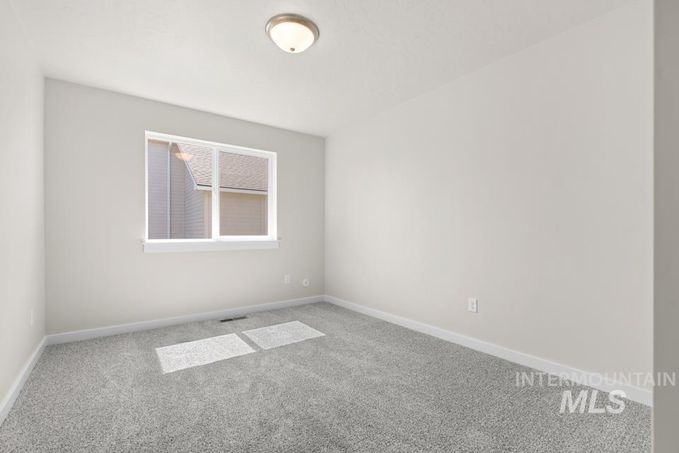 1370 Dawn St Property Photo 32