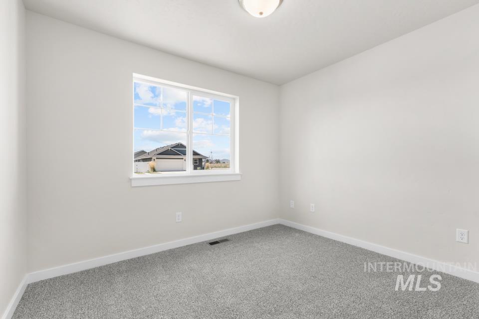 1370 Dawn St Property Photo 38