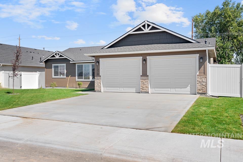 1370 Dawn St Property Photo 40