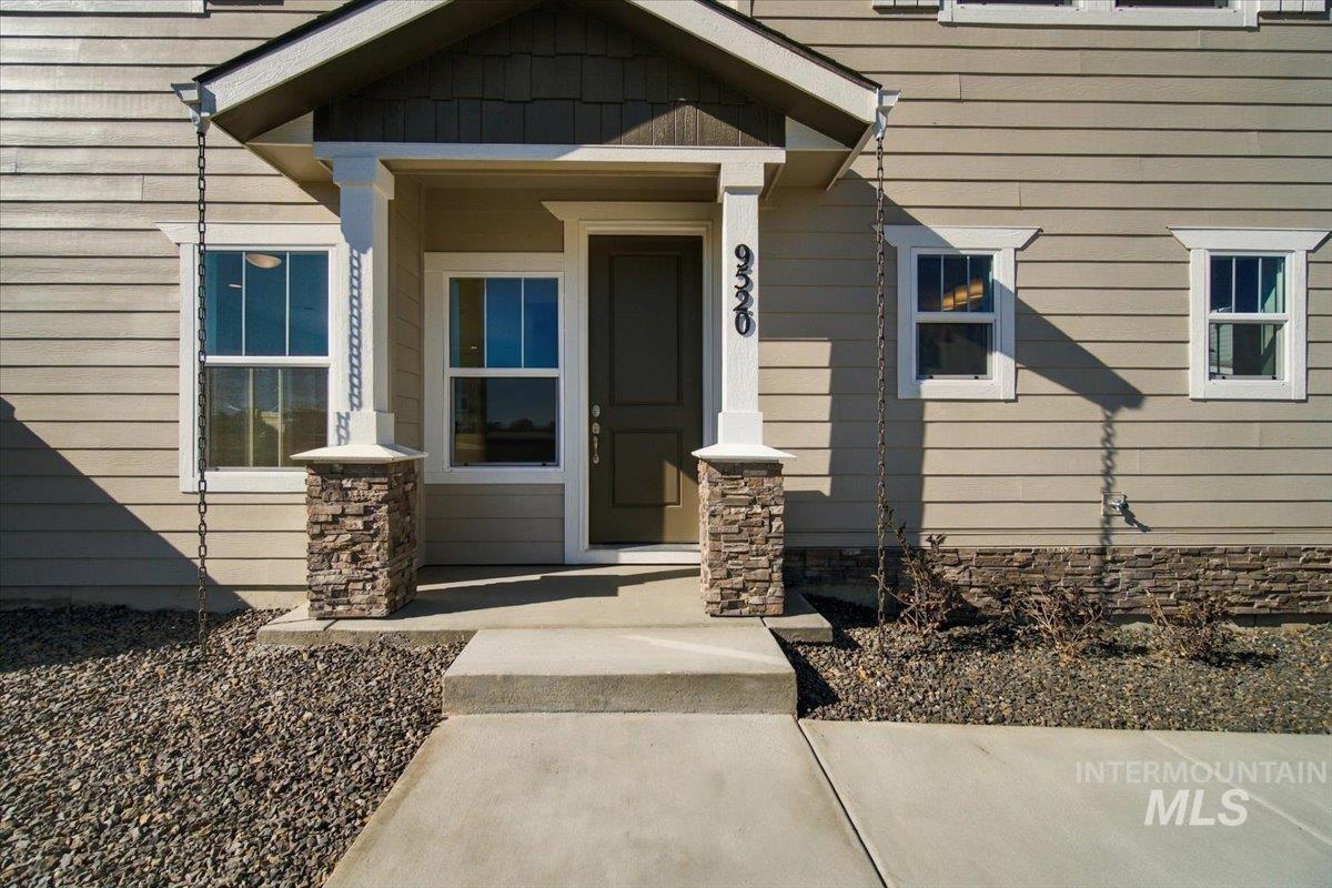 9520 S Stonefly Ave. Property Photo 1
