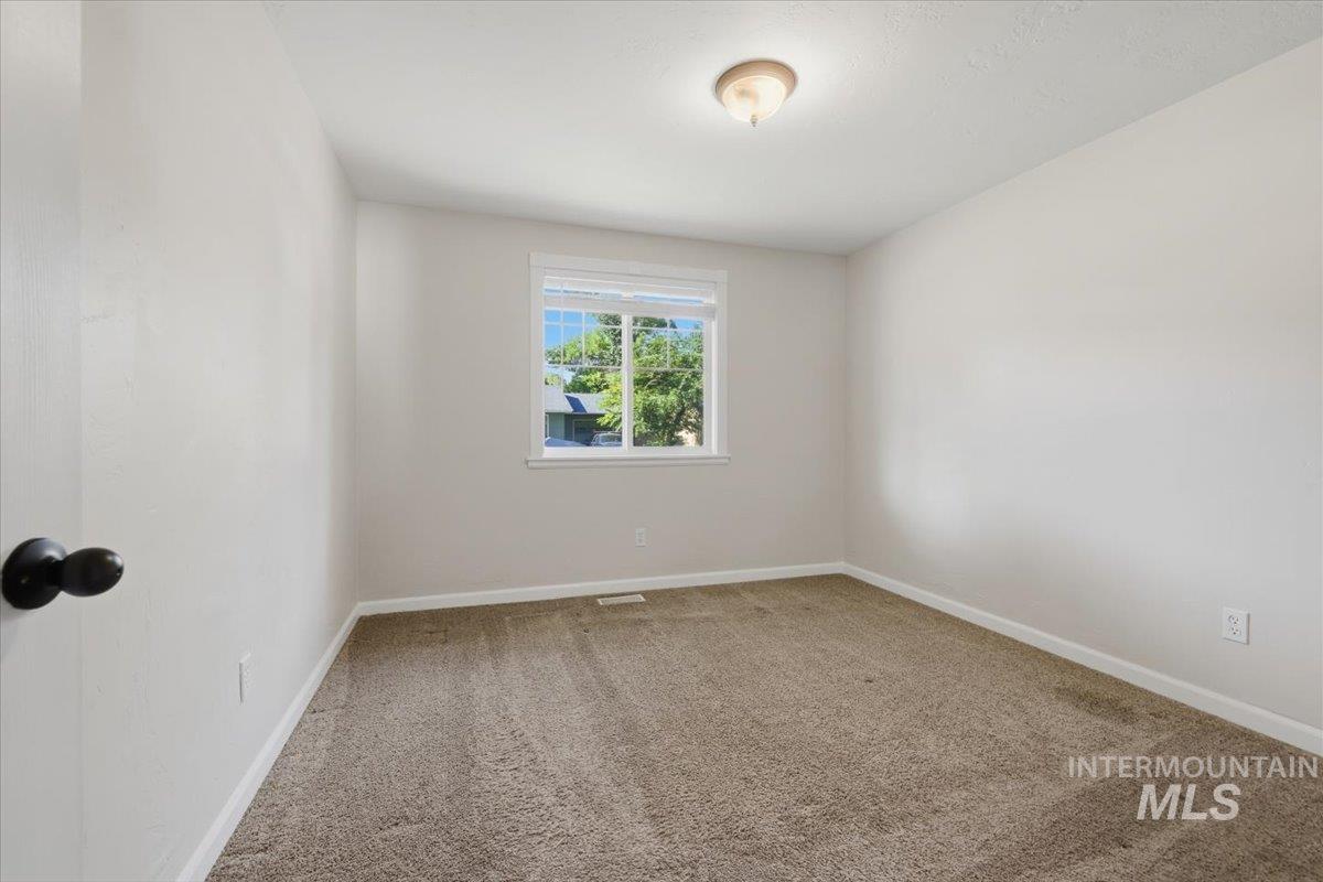 3900 W Pine Ave Property Photo 25