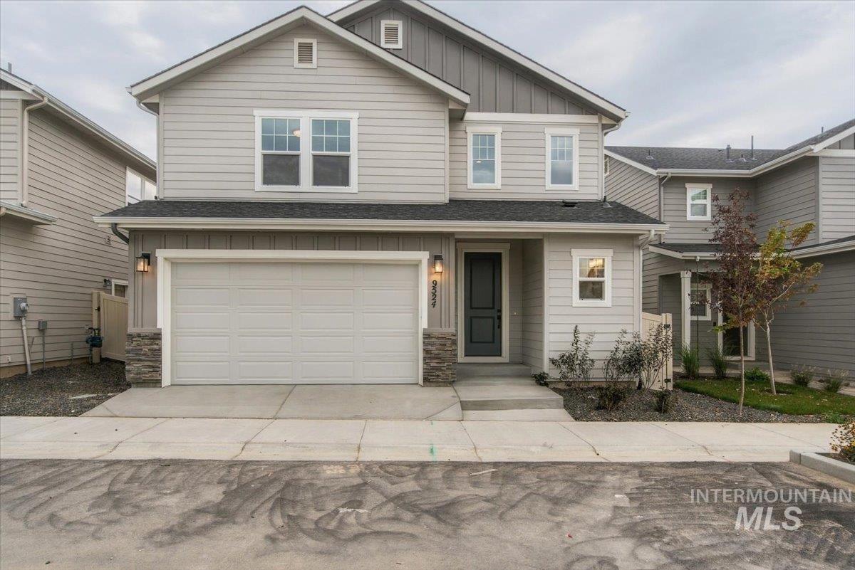 9524 S Stonefly Ave. Property Photo 1