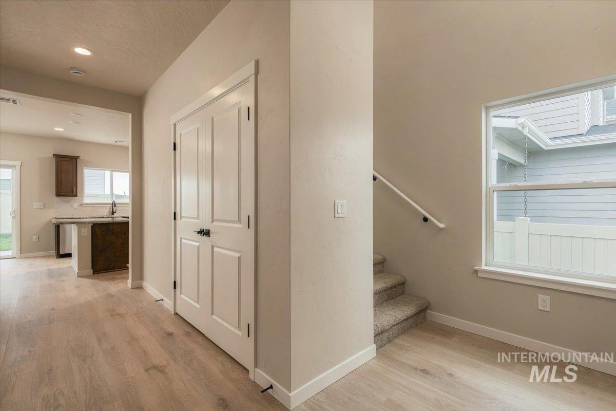 9524 S Stonefly Ave. Property Photo 3