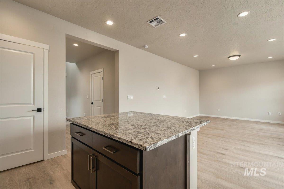 9524 S Stonefly Ave. Property Photo 8