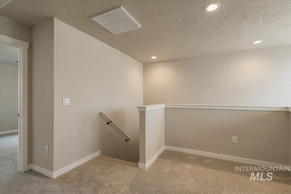 9524 S Stonefly Ave. Property Photo 18