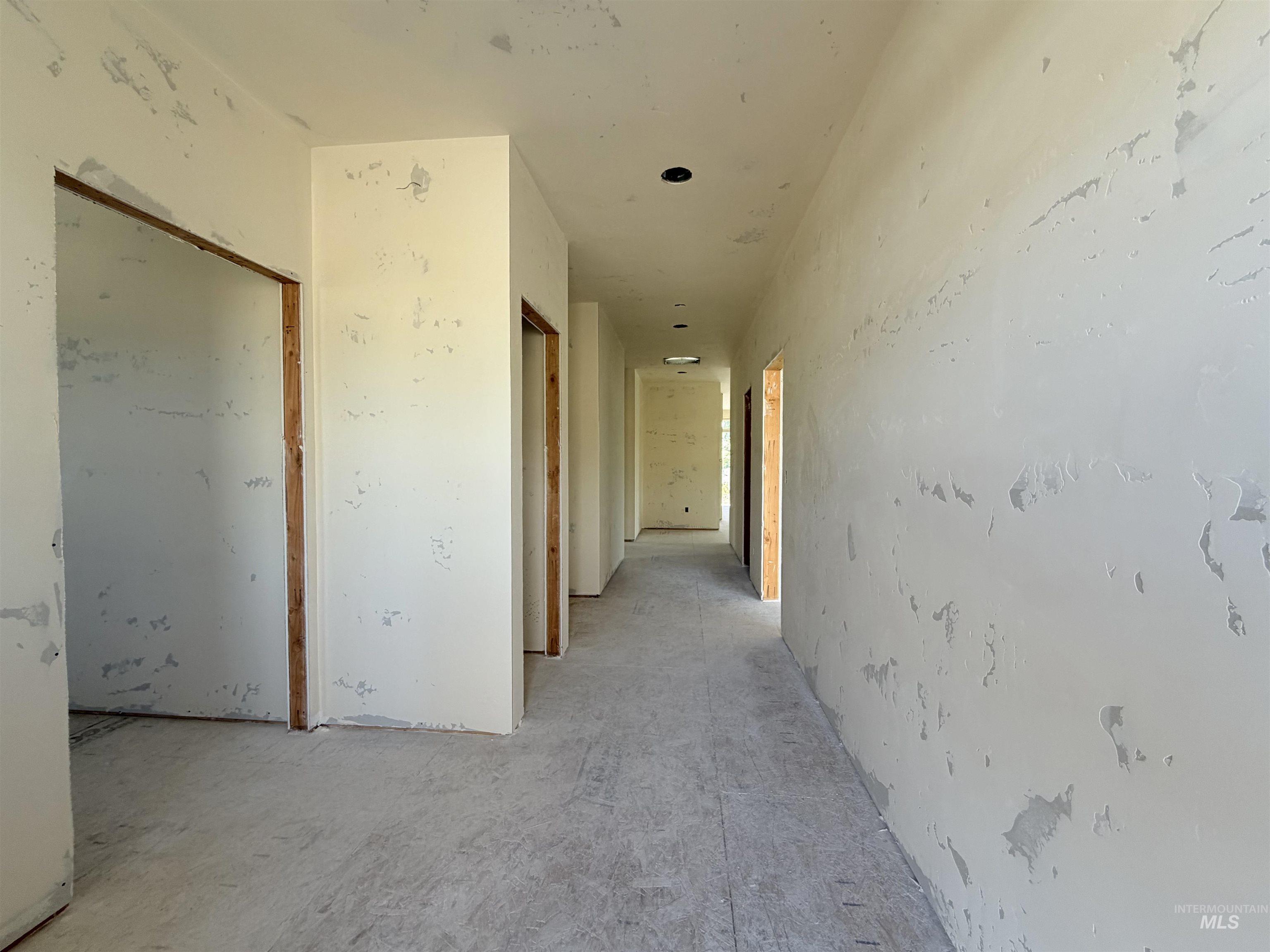 2001 Sunnyside Avenue Property Photo 4