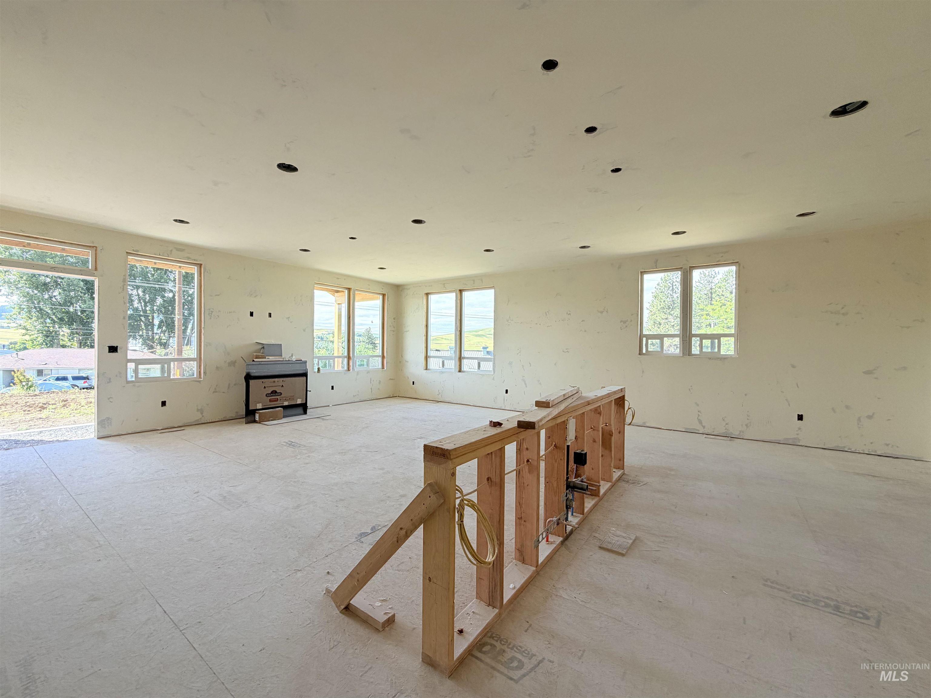 2001 Sunnyside Avenue Property Photo 17