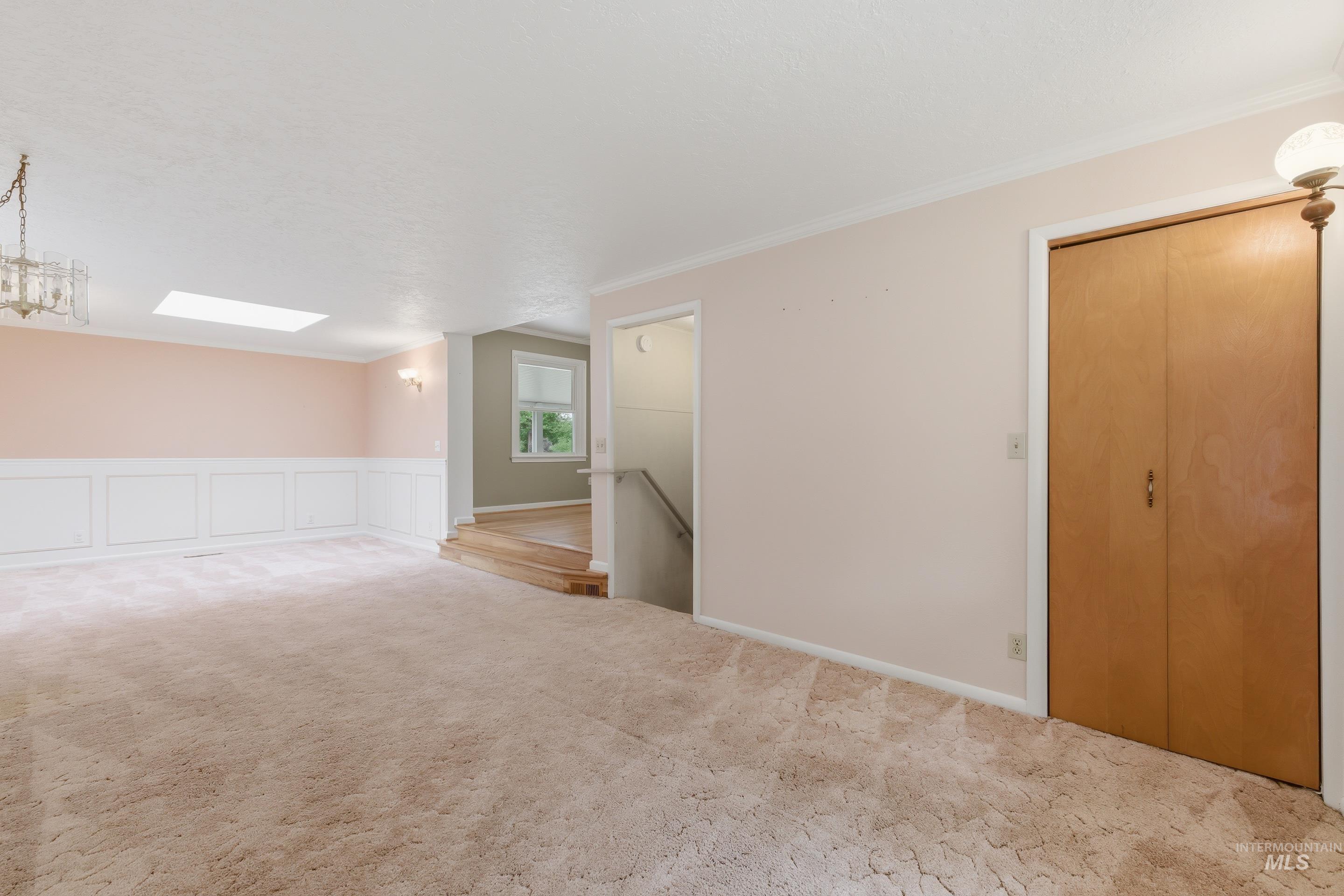 504 W Howe St Property Photo 12