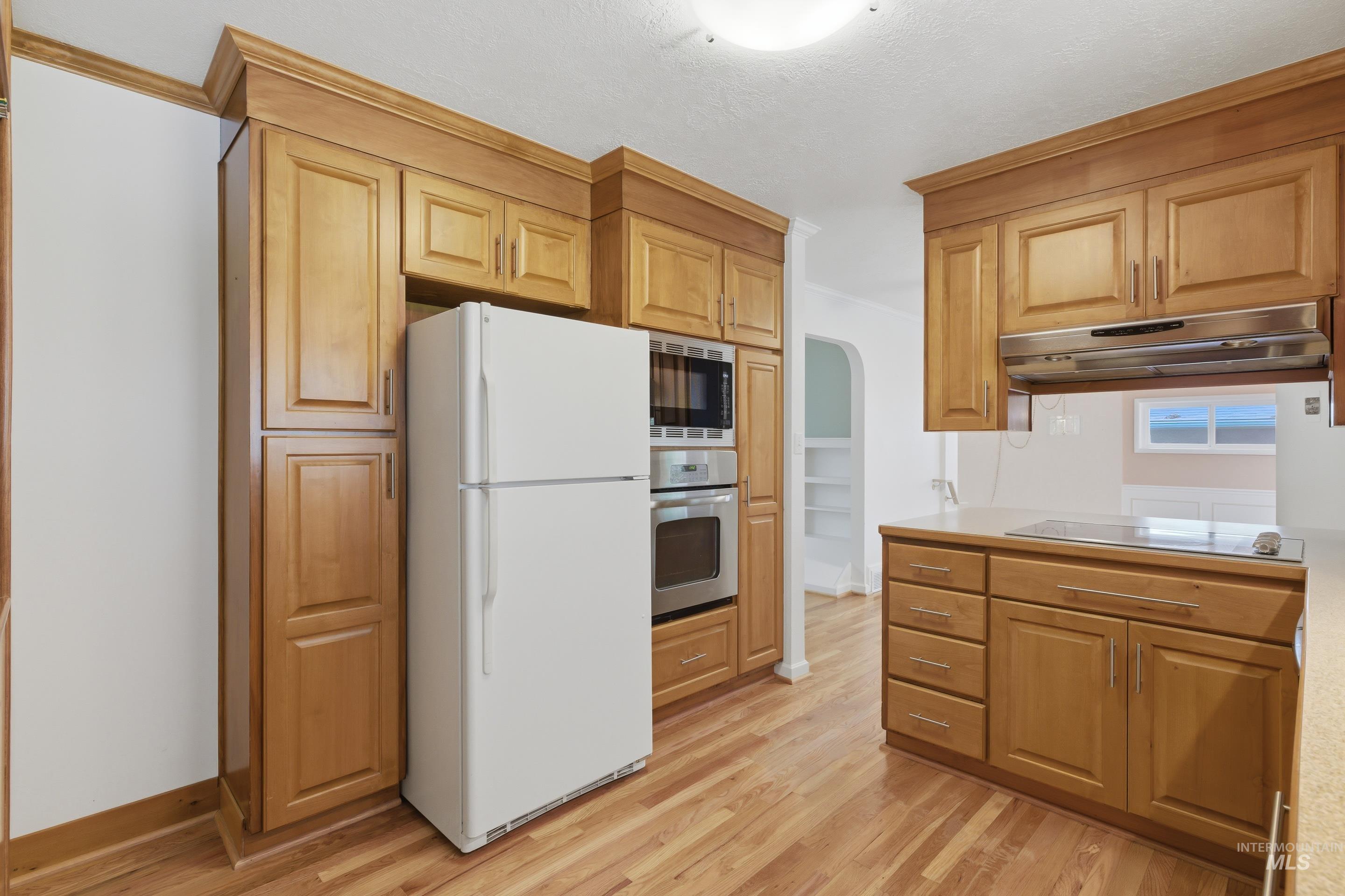 504 W Howe St Property Photo 19