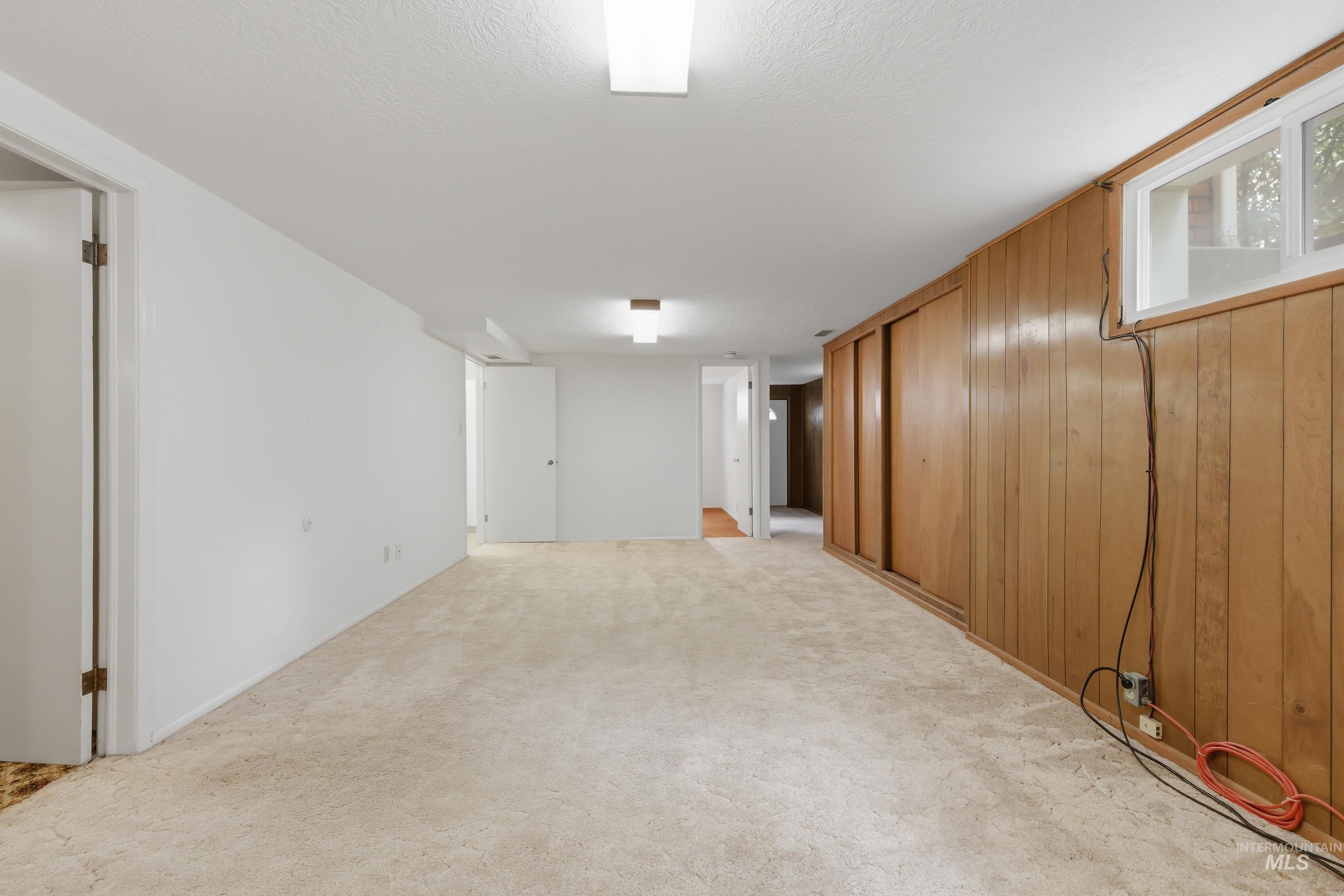 504 W Howe St Property Photo 43