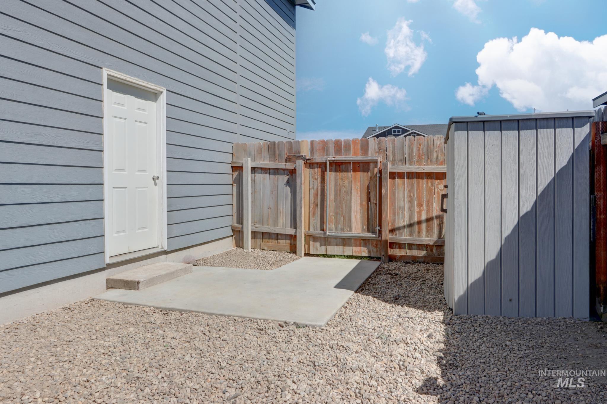 13593 Cocoa Beach Street Property Photo 6