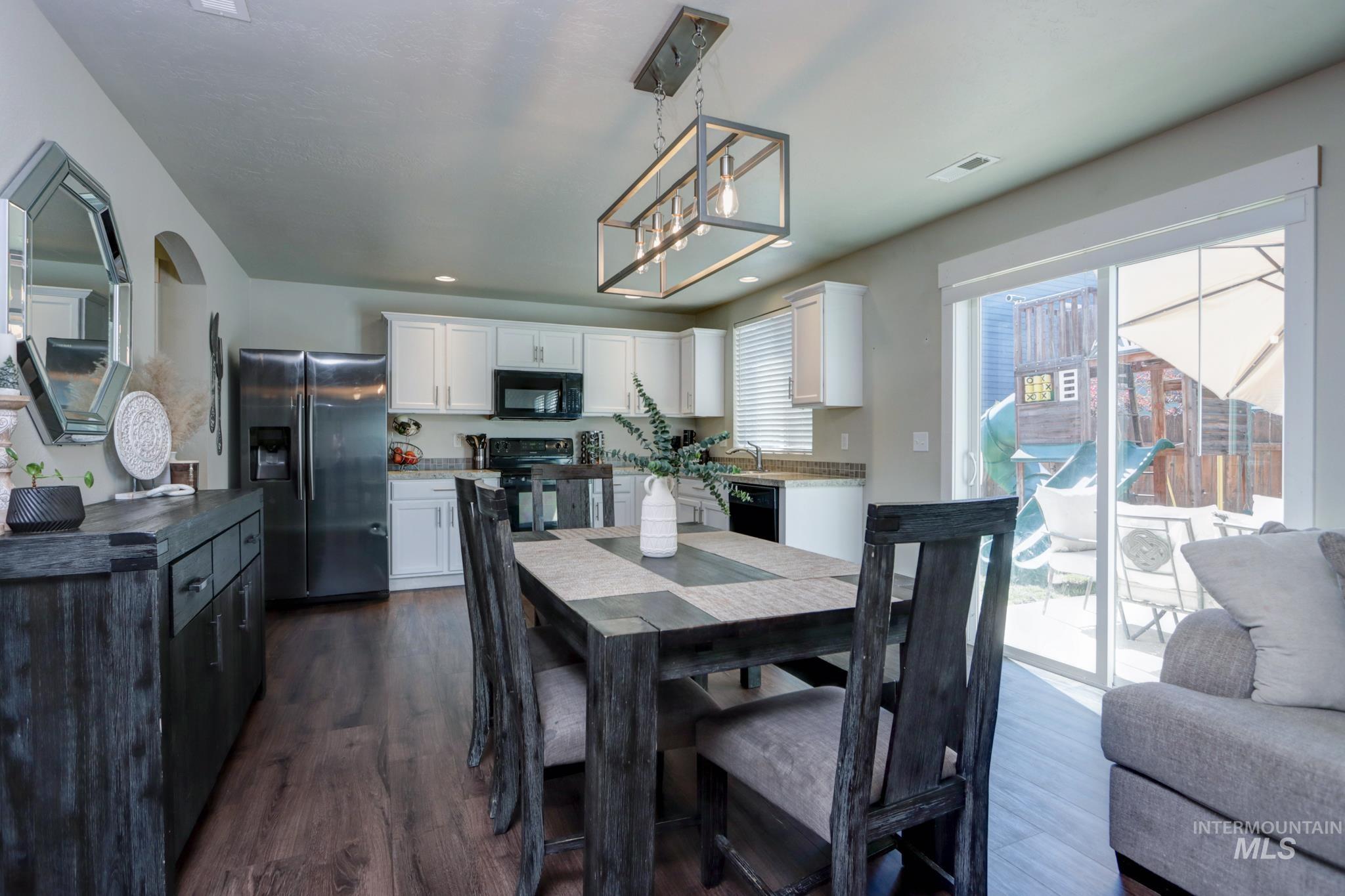 13593 Cocoa Beach Street Property Photo 12