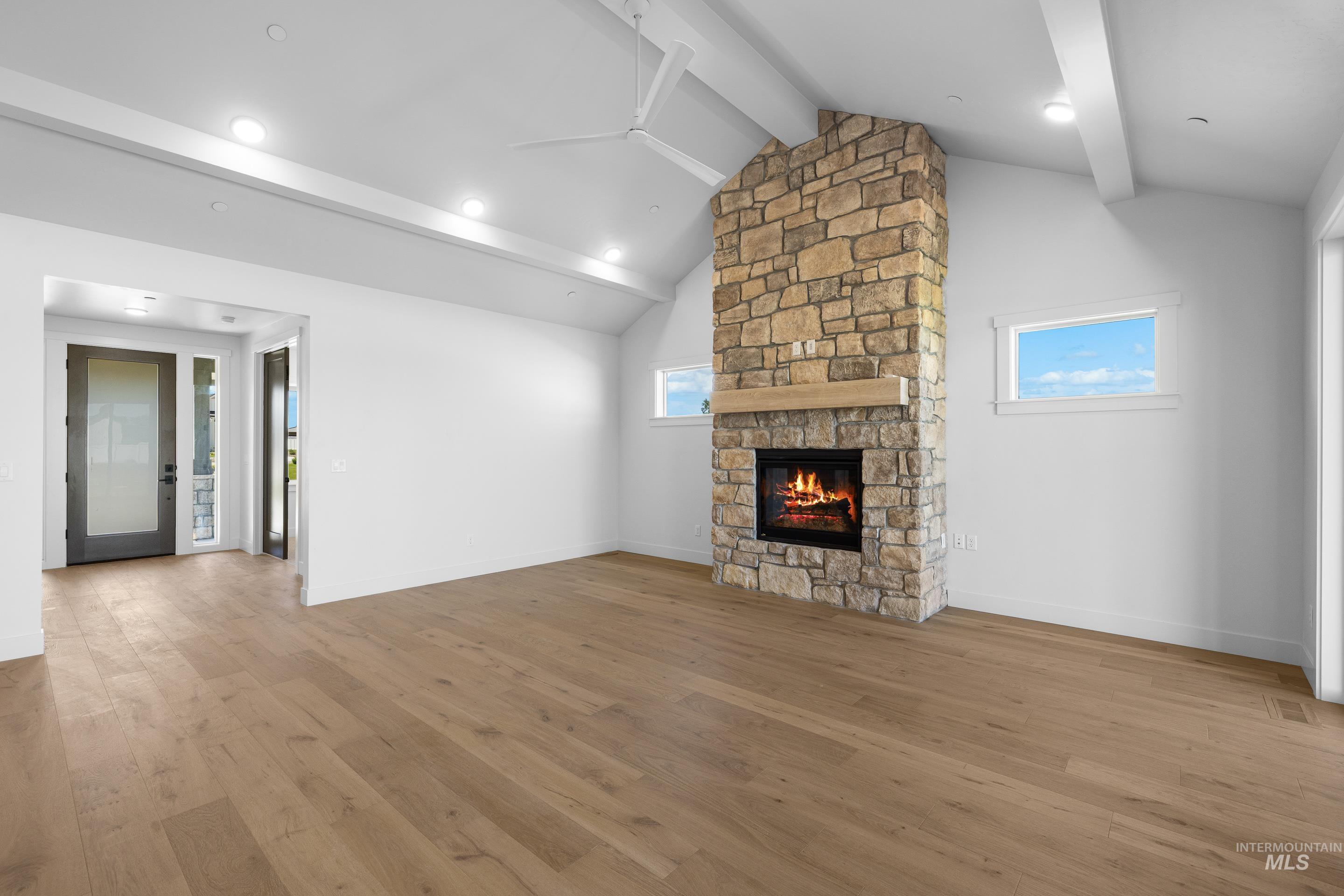 15300 Rhodes Ct Property Photo 8