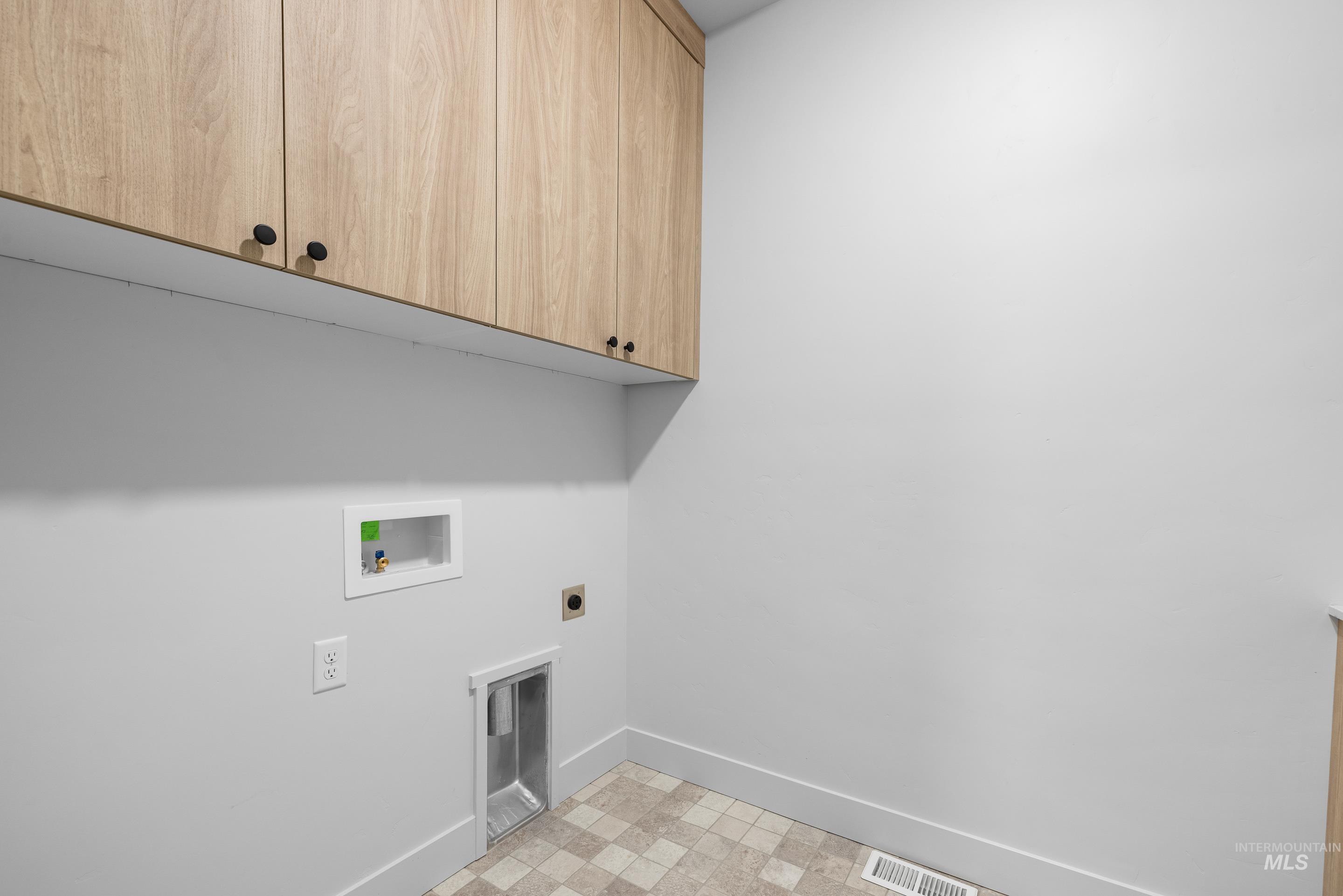 15300 Rhodes Ct Property Photo 26