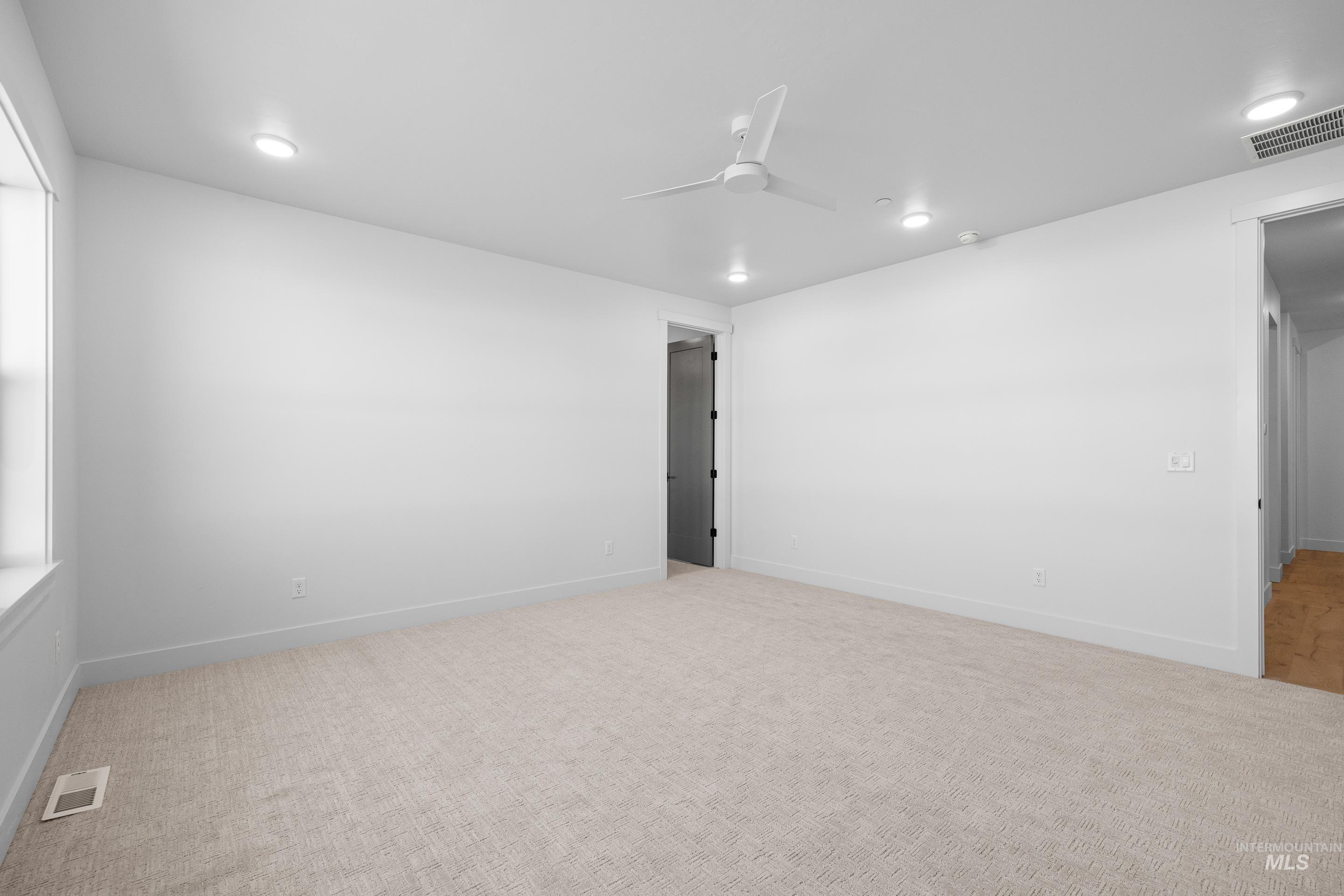 15300 Rhodes Ct Property Photo 29