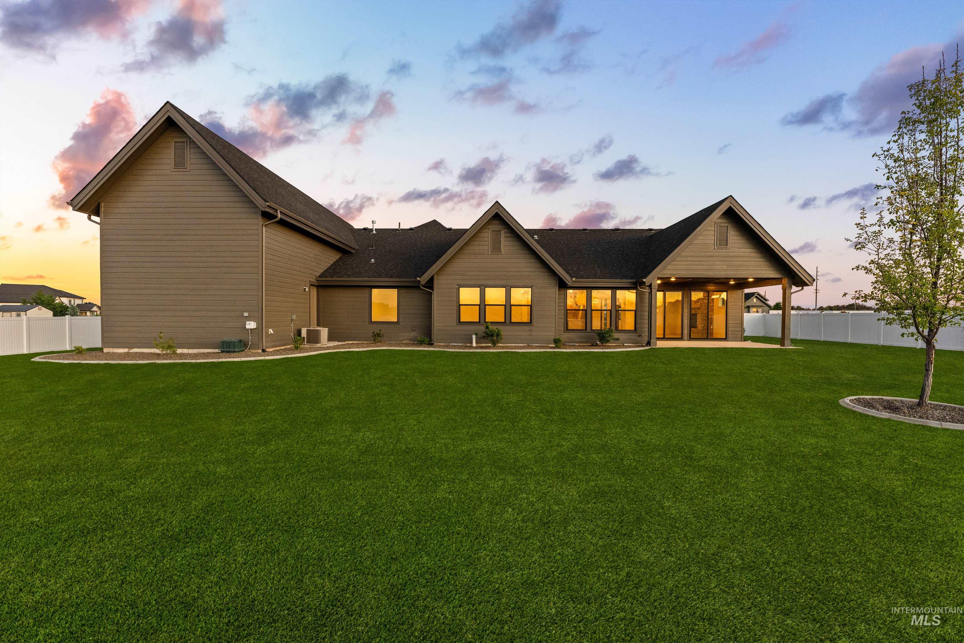 15300 Rhodes Ct Property Photo 47