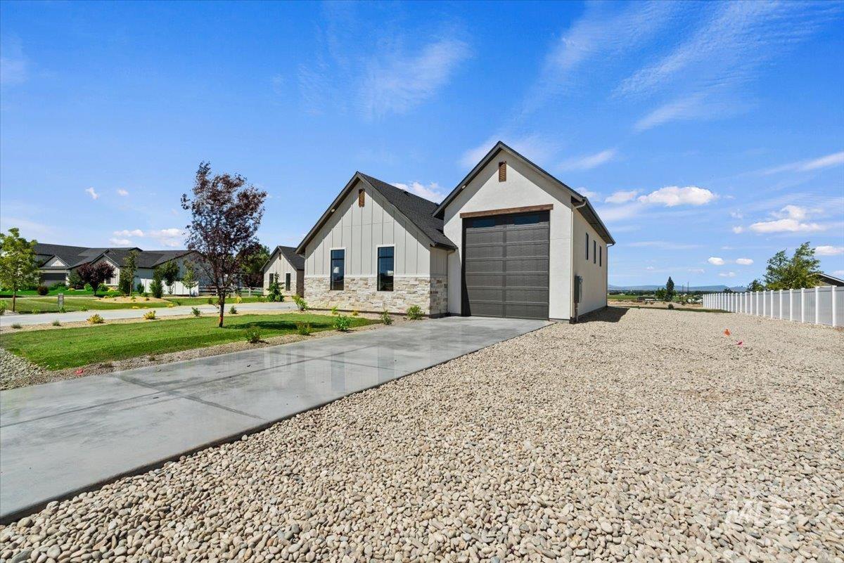 16908 Long Meadow Drive Property Photo 4