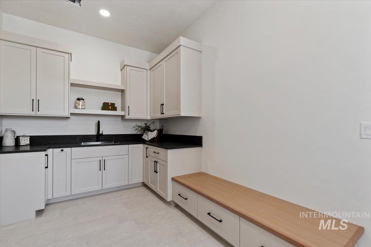 16908 Long Meadow Drive Property Photo 21