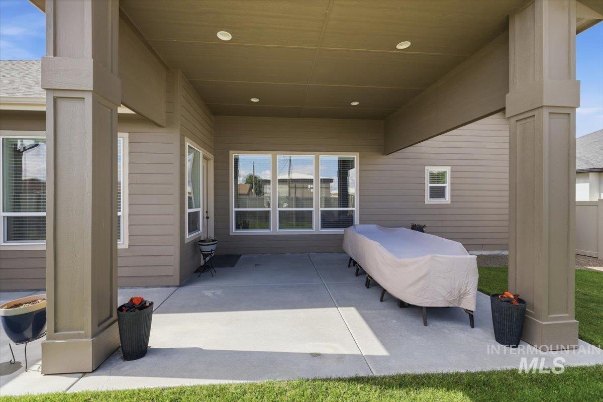 8922 E Lavender Dr Property Photo 32