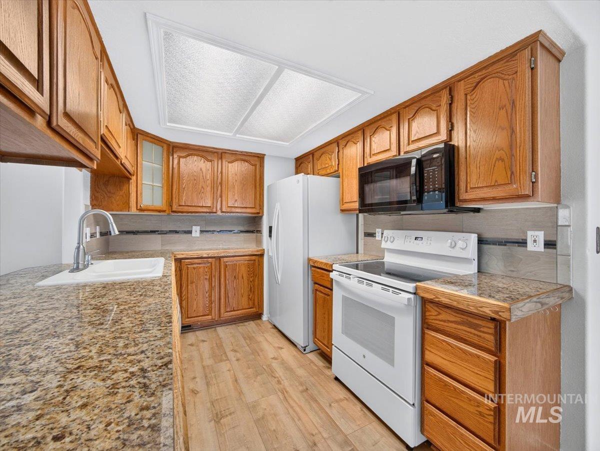 129 Country Lane Loop Property Photo 5