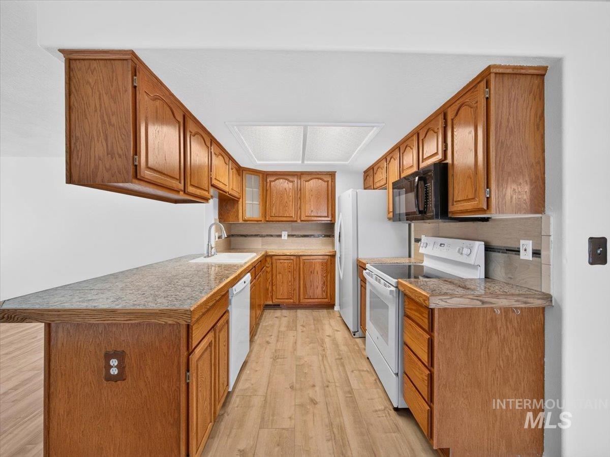 129 Country Lane Loop Property Photo 6