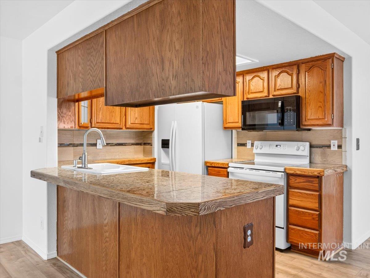 129 Country Lane Loop Property Photo 8