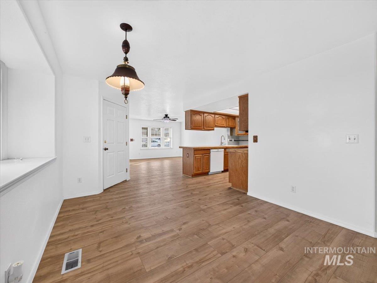 129 Country Lane Loop Property Photo 9
