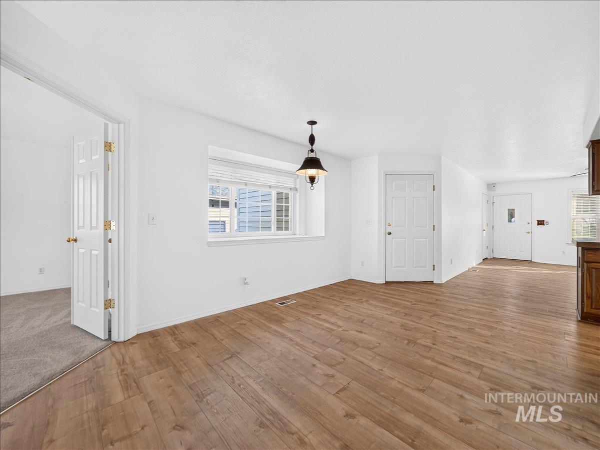 129 Country Lane Loop Property Photo 10