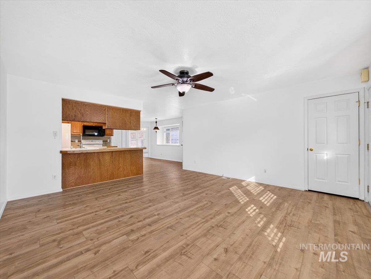 129 Country Lane Loop Property Photo 11
