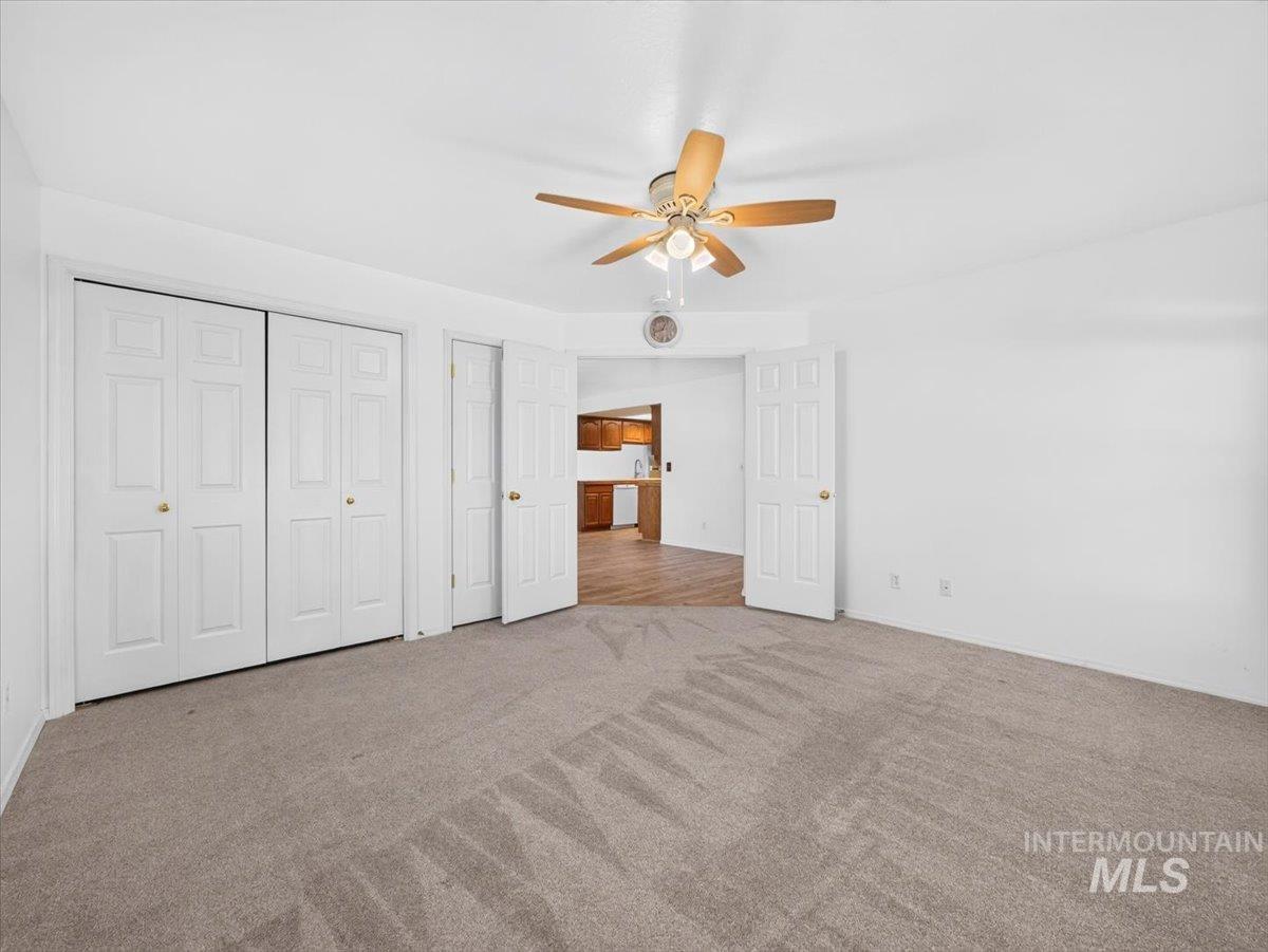 129 Country Lane Loop Property Photo 17