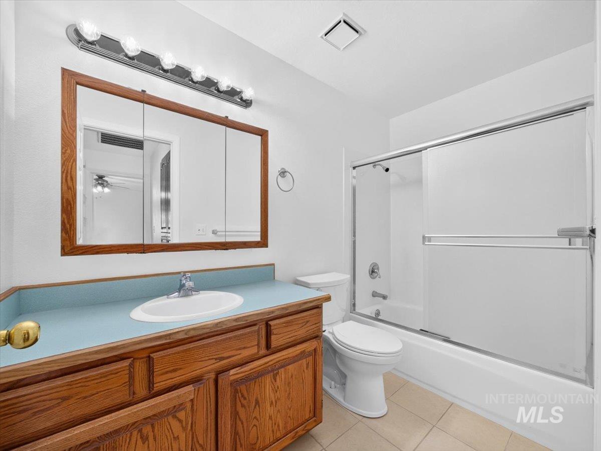 129 Country Lane Loop Property Photo 18