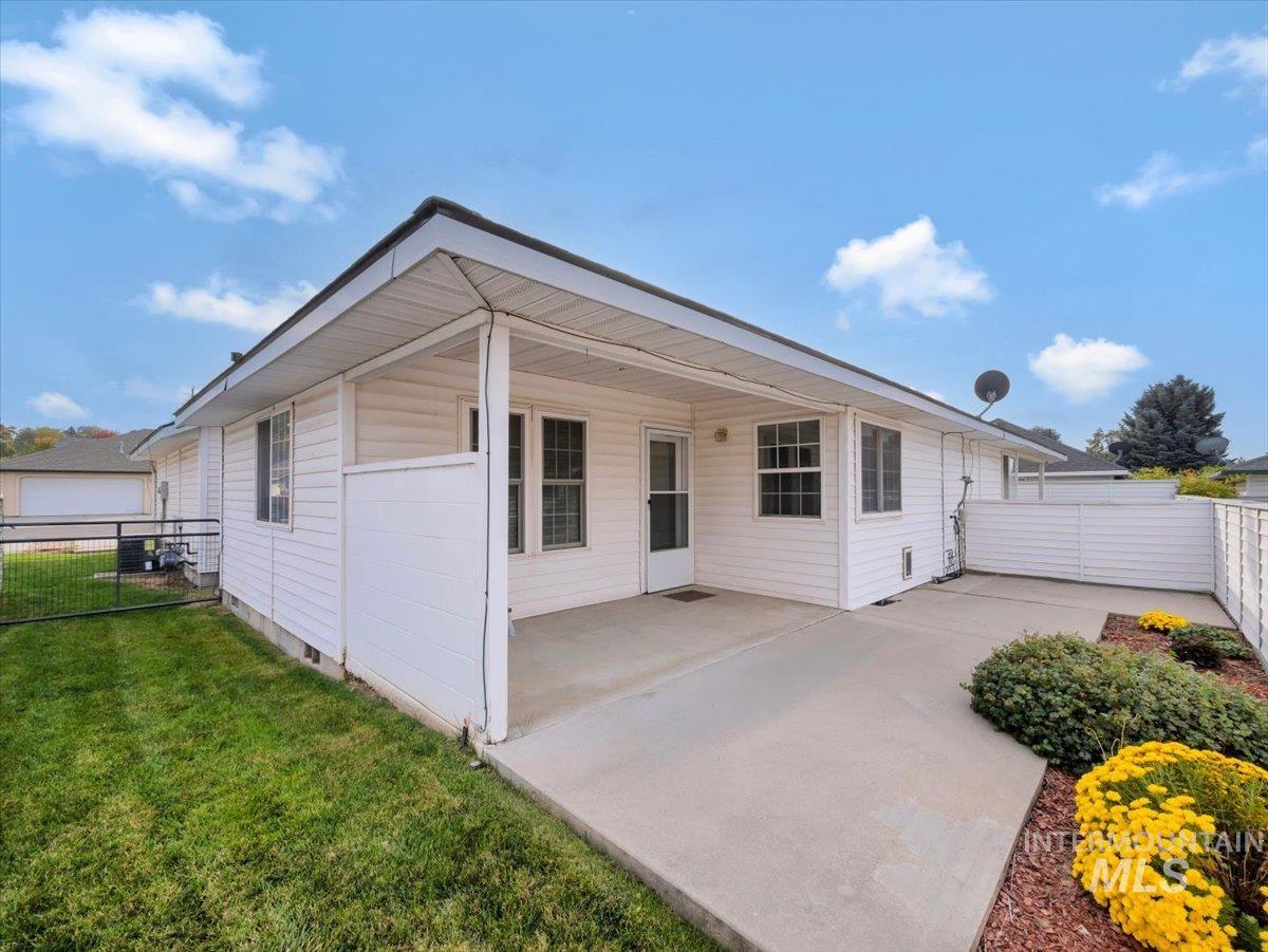129 Country Lane Loop Property Photo 19