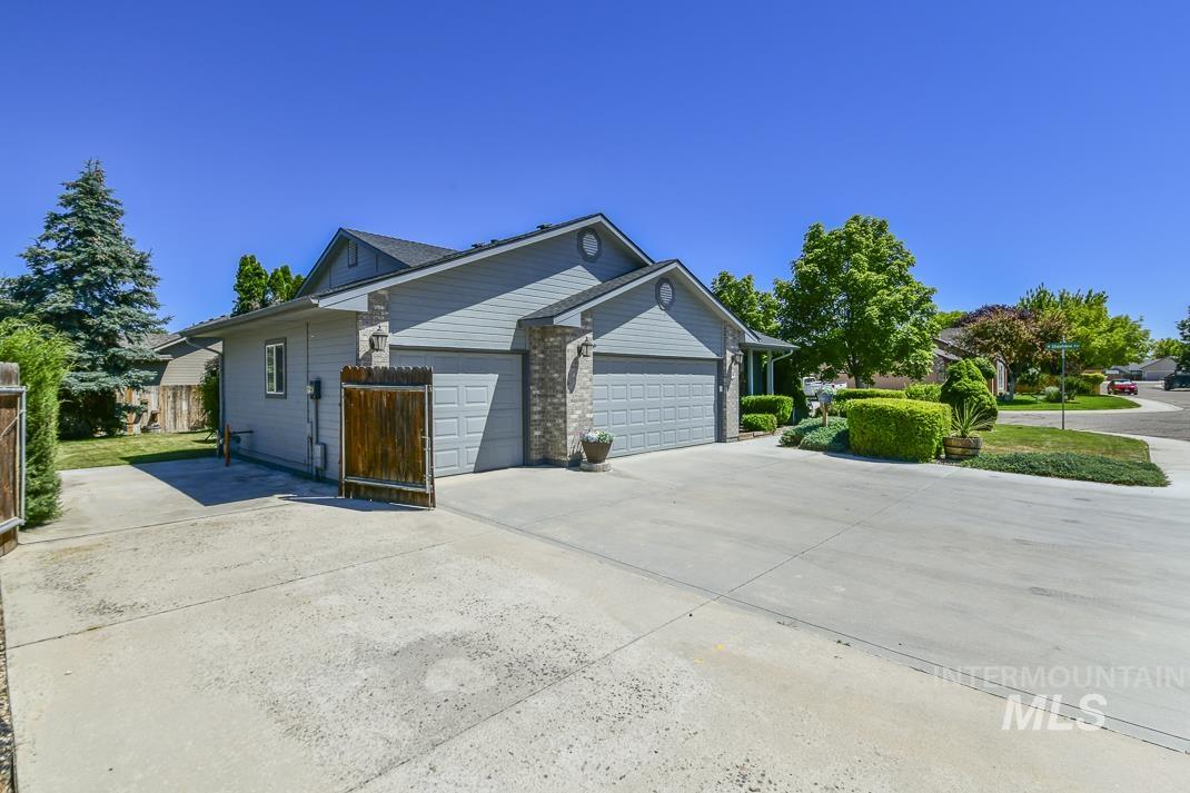 20 S. Bonner Street Property Photo 4
