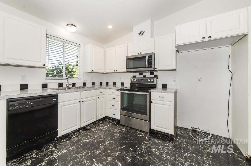 20 S. Bonner Street Property Photo 17
