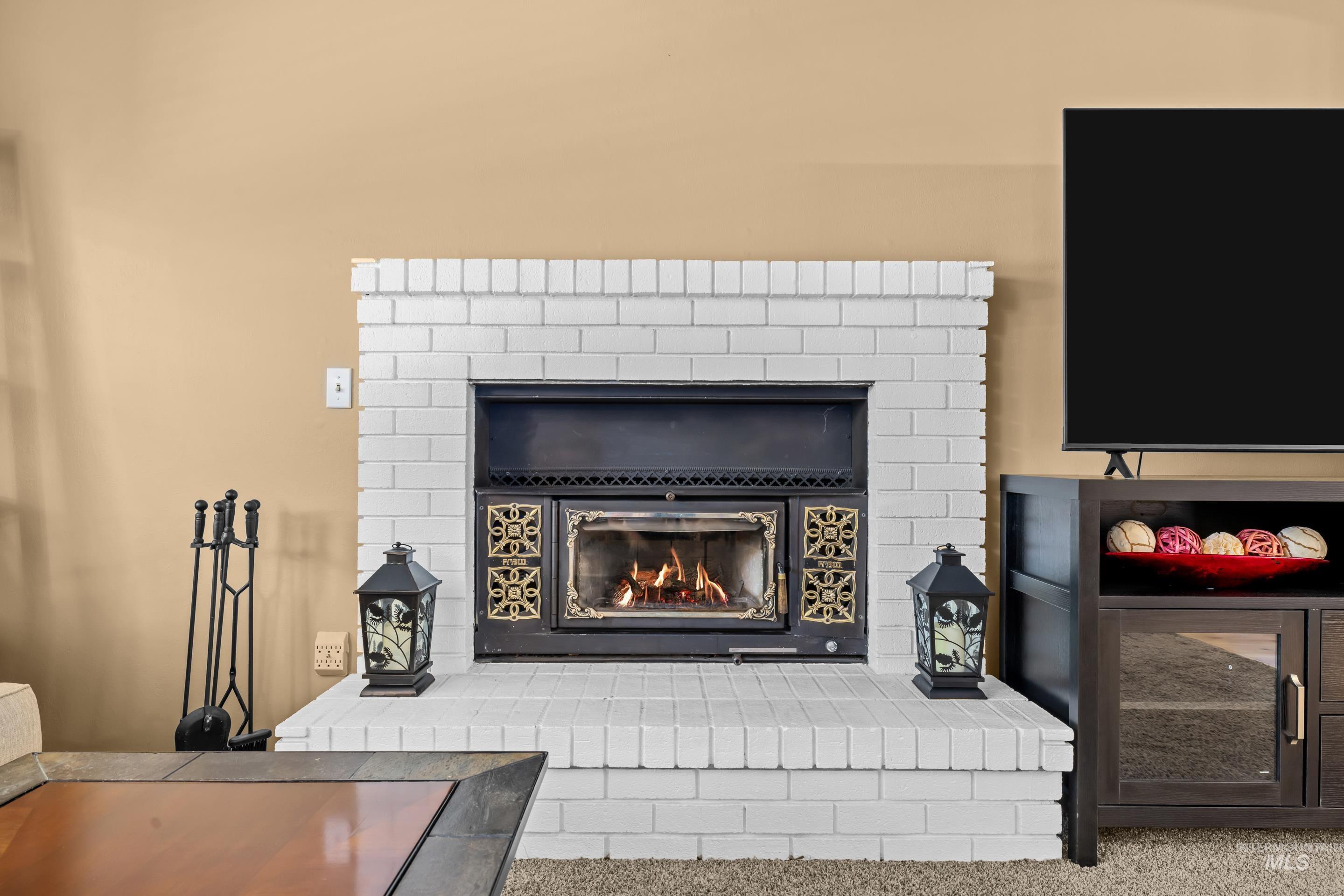 3374 Chickory Way Property Photo 4
