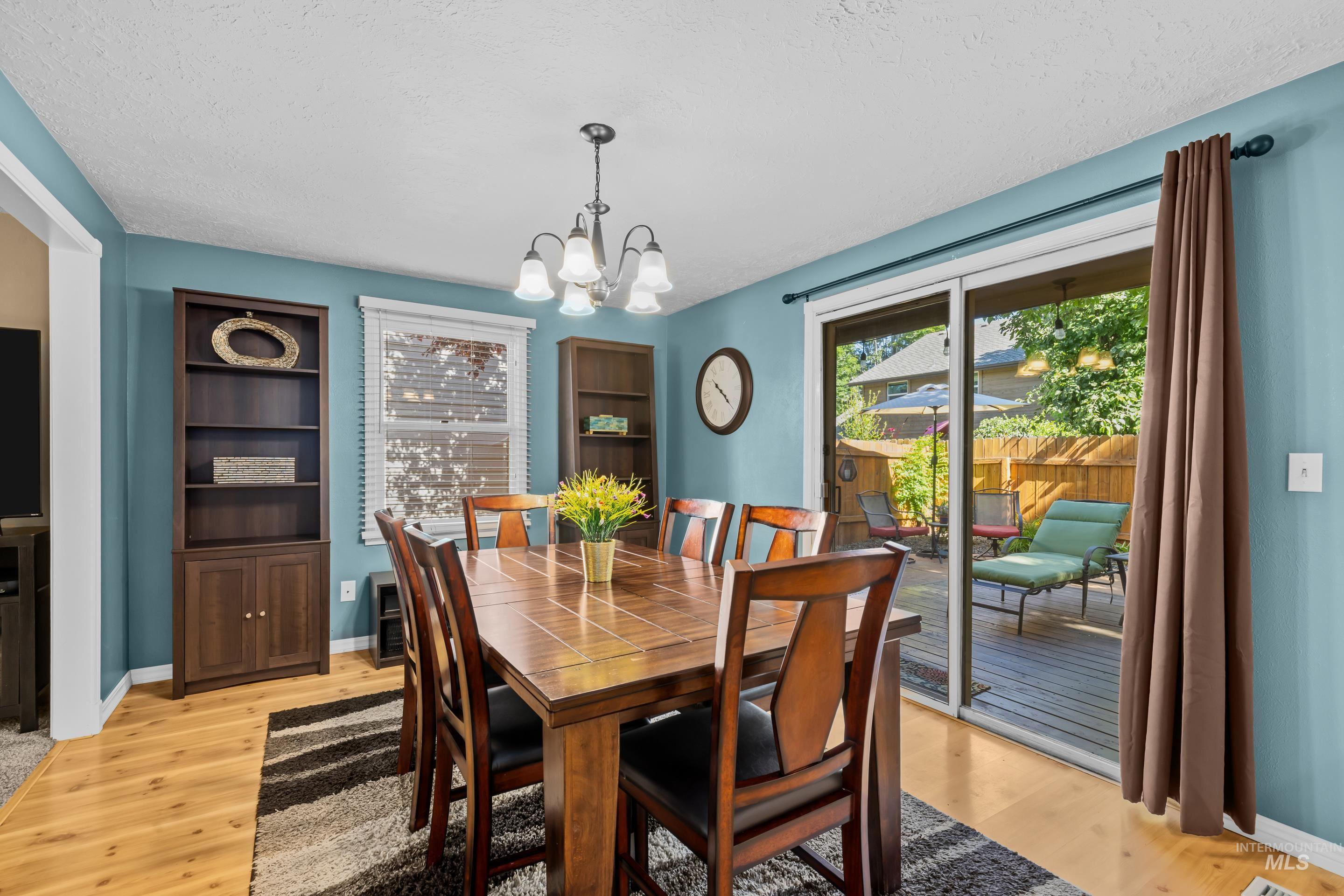 3374 Chickory Way Property Photo 6