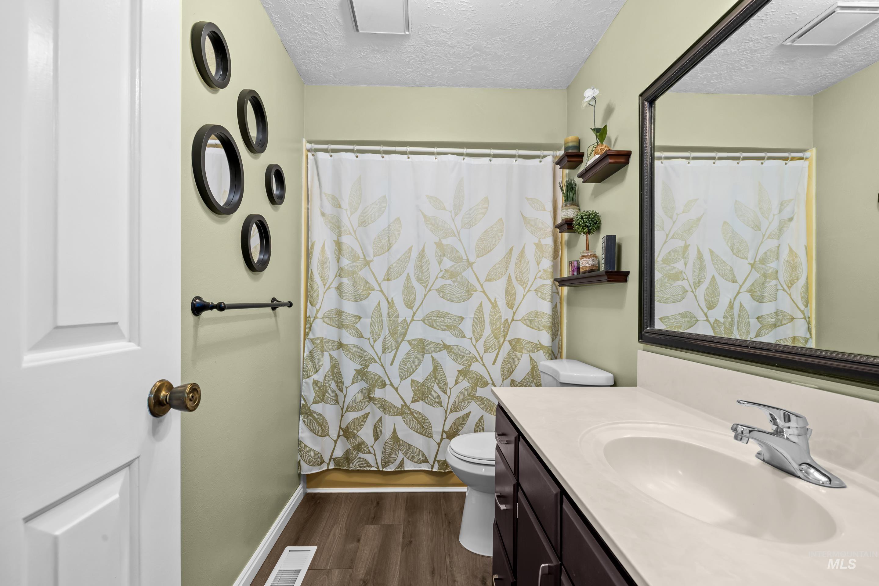 3374 Chickory Way Property Photo 11