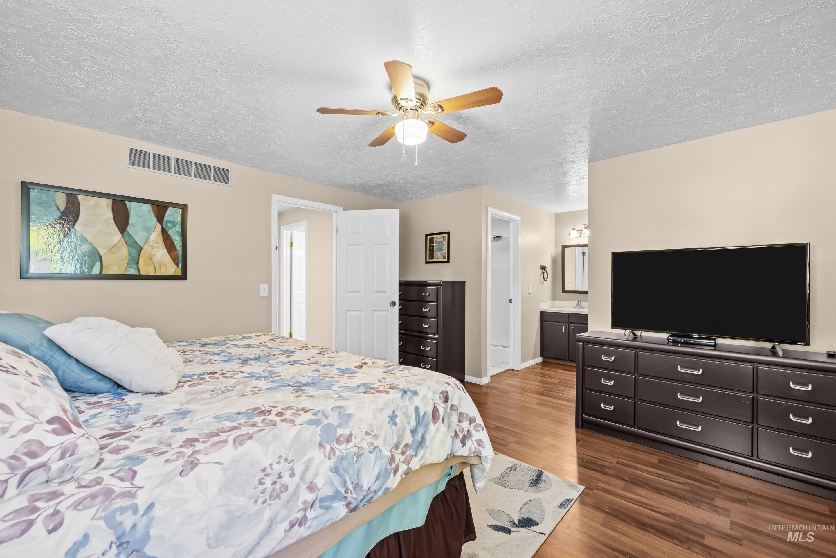 3374 Chickory Way Property Photo 13