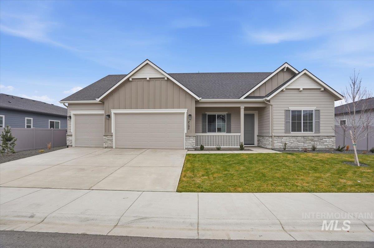 8906 W Teratai St. Property Photo 1