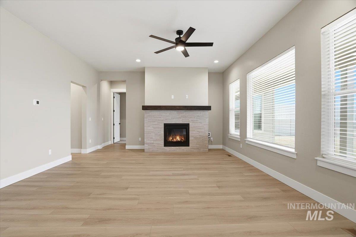 8906 W Teratai St. Property Photo 10