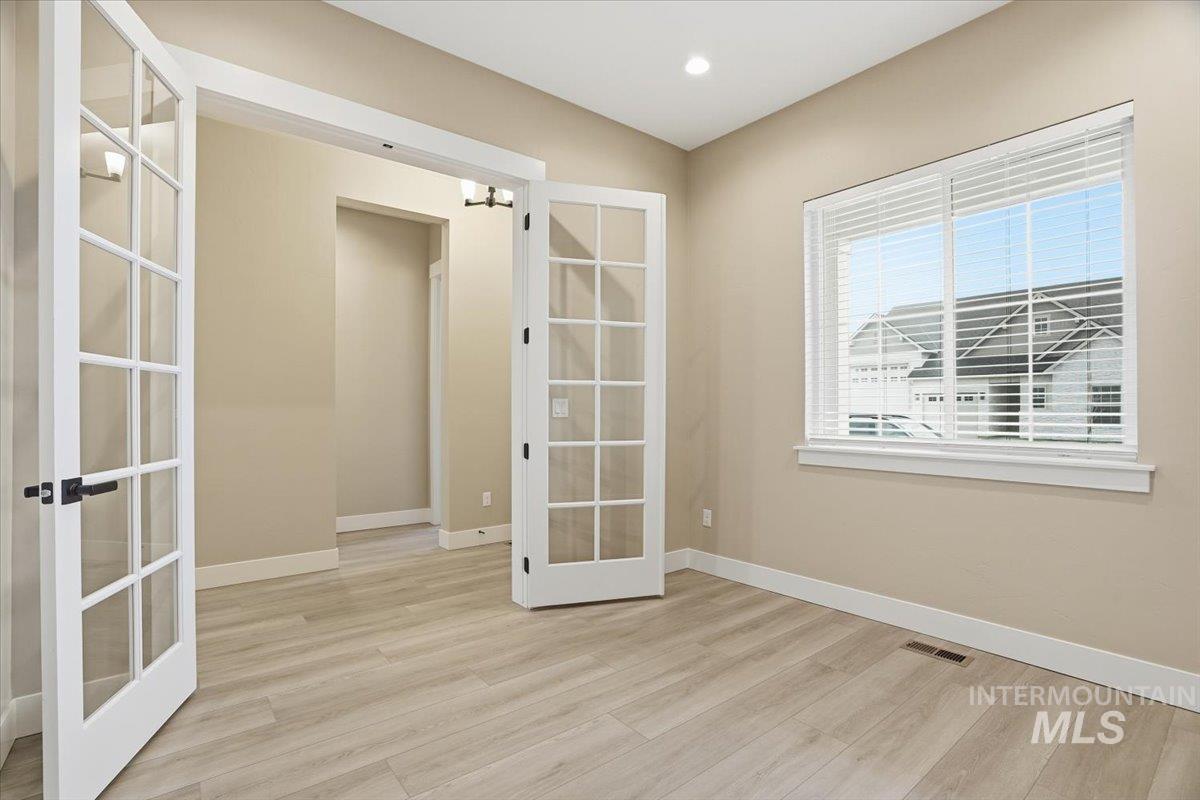 8906 W Teratai St. Property Photo 18