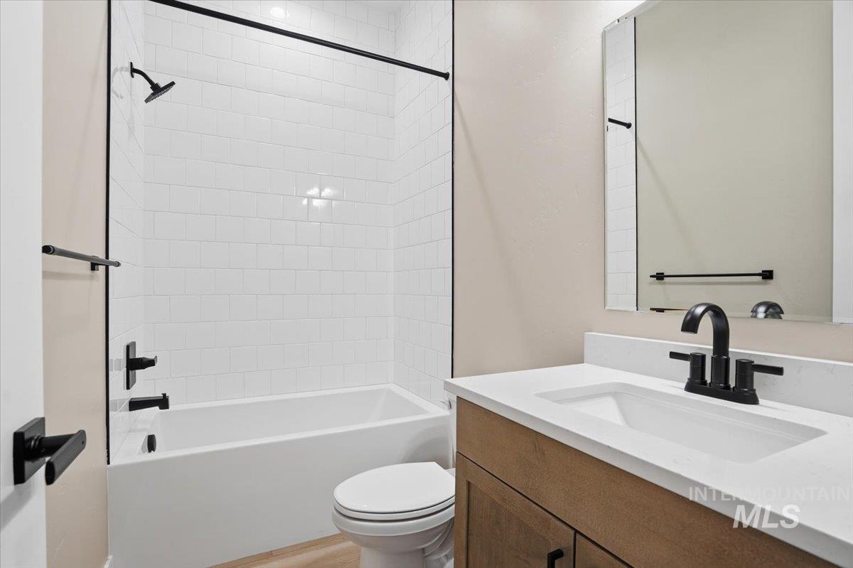 8906 W Teratai St. Property Photo 27