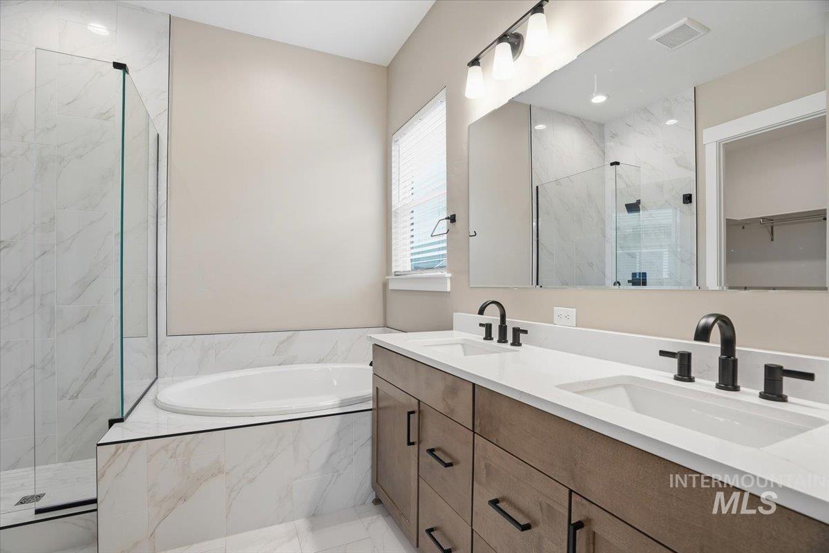 8906 W Teratai St. Property Photo 31