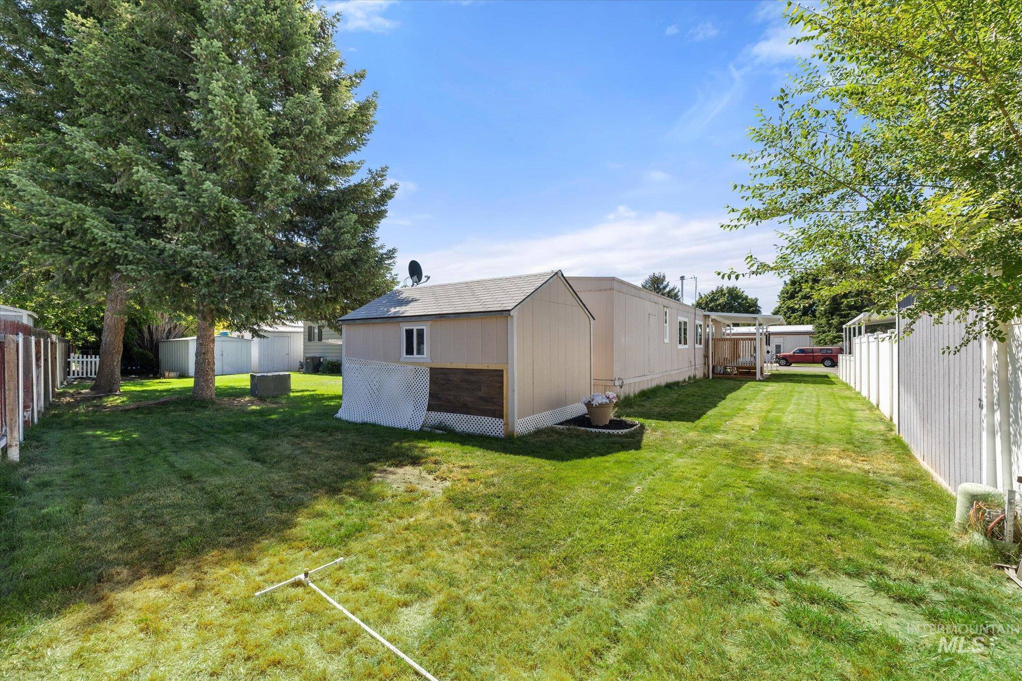 227 W Silver City Dr Property Photo 29